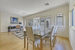 The Sampson Haven - Luxe CBD Getaway, Dog Friendly - 8