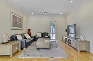 The Sampson Haven - Luxe CBD Getaway, Dog Friendly - Orange - 5
