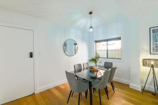 Tamworth Retreat - Sleek & Stylish, Sleeps 5 - Dubbo - 1