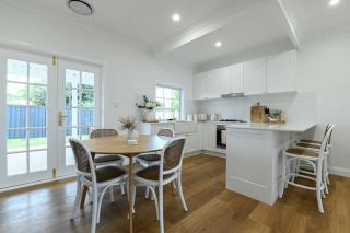 Paradise on Palmer - Whimsical Abode, Firepit - Dubbo - 2