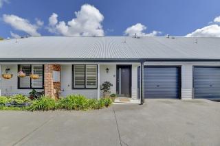 Warrendine Bliss - Cosy Couples Retreat, CBD - Orange - 8