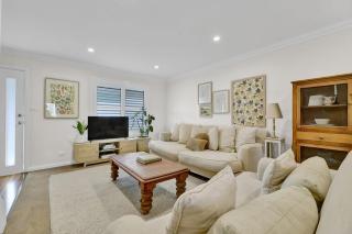 Warrendine Bliss - Cosy Couples Retreat, CBD - Orange - 7