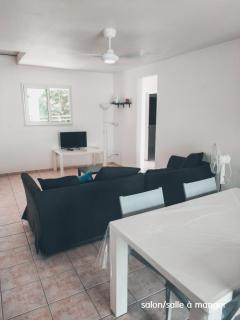 Maison familiale Jeanne Le Moule location saisonnière 4 - 7 pers - Le Moule - 2