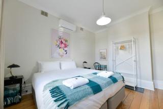 Hope St Cottage I - Historic Haven, Mountain Views - 9