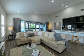 Luxe on Lincoln - Close to Zoo, Rejuvenating Pool - Dubbo - 3