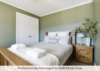 Towac Cabin 1- Scenic Escape, Picturesque Views - 0