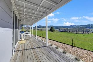 Towac Cabin 3- Hamptons Luxury, Breathtaking Views - Canobolas - 4