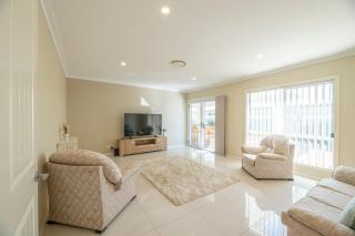 Parkside Getaway - Pool, Family Entertainer - Dubbo - 1
