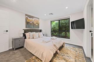 Bligh St Bliss - Ideal for Families, Mountain Views - Orange - 9