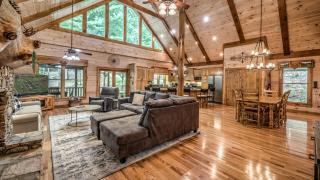 Kick Aska Lodge - Cherry Log - 7