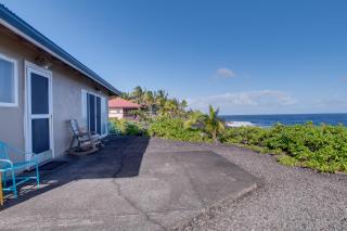 Coastal Keaau Home Ocean and Sunrise Views, Pool - Keaau - 0