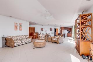 Coastal Keaau Home Ocean and Sunrise Views, Pool - Keaau - 7