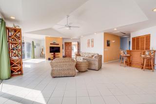 Coastal Keaau Home Ocean and Sunrise Views, Pool - Keaau - 6
