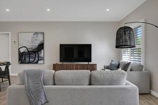 Paradise on Prince - Sleek & Stylish, Dog Friendly - 4