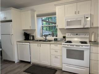 The Artistry I Sled In & Sled Out I Riverside I TV - 9