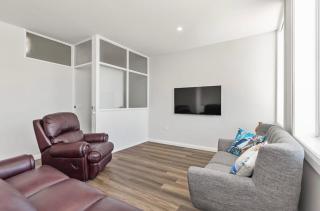 Bedford House - CBD Location, Sleeps 6 - Wagga Wagga - 2