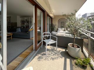 Grand Bright Appartment-4BDR-130m2 - Parijs - 7