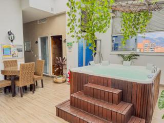 Hotel Bolivariana Plaza Medellin - 1