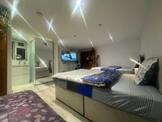 North Avenue Guest House Ltd, Heathrow Airport-Free Parking - Hayes - 8