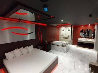 Prestige Motel 3 - 2