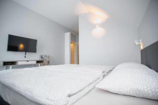 House Evermore 1 - 2