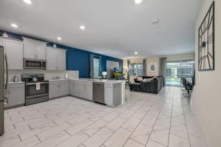 Charming Home Ideal Location Spacious Game Room - Kissimmee - 8
