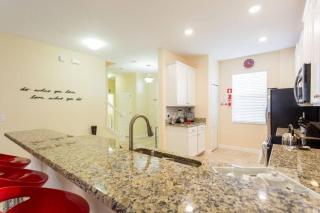 Spacious 5BR Private Pool Beautiful Decor - 3