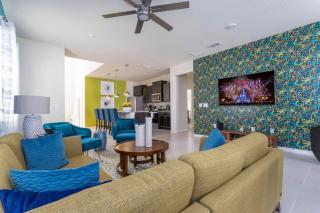New & Fun Family Getaway - Super Cute Home - Davenport - 0