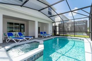 New & Fun Family Getaway - Super Cute Home - Davenport - 3