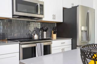 Comfy Themed Home Private Pool Prime Location - 3