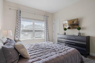 Champions Gate Oasis 4BR Vacation Haven - Kissimmee - 9