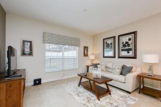 Spacious Cozy Comfort in Every Corner - Kissimmee - 9