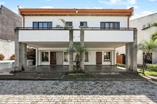 Fabulous 2-Story Condo with Big Pool - Short Drive to Beaches - Garita - 7