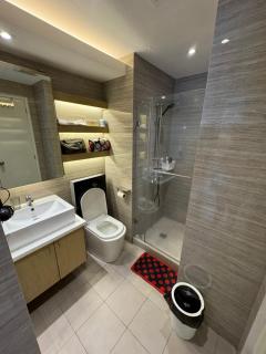Nice one BR condo free pool in Commonwealth QC - Manila - 2