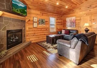 Mins to DT Gatlinburg~ Hot Tub~ Community Pool - Gatlinburg - 4
