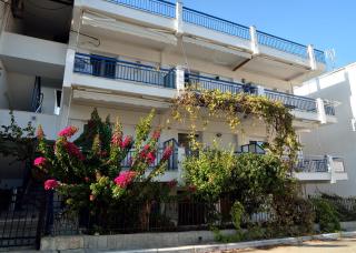 Maria Konstantinidis Apartments - Nea Potidaea - 6