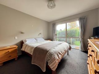 15 Caverhill Close - 1