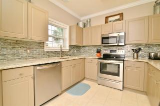 Lakefront Luxury 15000sf Pool in Amazing Location - North Myrtle Beach - 2