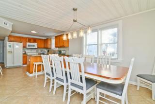 Hazels Child Oceanfront Large Beach House - Myrtle Beach - 1