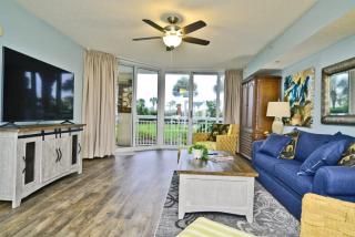 Waterfront Luxury Huge Condo with 15000sf Pool - Myrtle Beach - 1