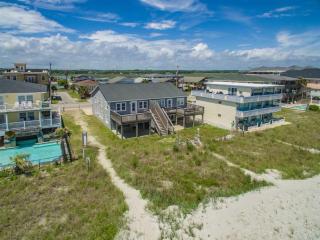 Hazels Castle Huge 2 in 1 Oceanfront House near Pier - Myrtle Beach - 4