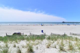 HAZELS CHILD II Beach House DIRECT OCEANFRONT Ocean and Pier Views - Myrtle Beach - 6