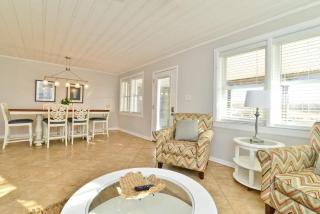 HAZELS CHILD II Beach House DIRECT OCEANFRONT Ocean and Pier Views - Myrtle Beach - 4