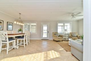 HAZELS CHILD II Beach House DIRECT OCEANFRONT Ocean and Pier Views - Myrtle Beach - 3