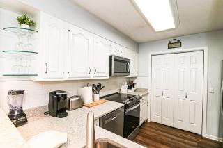 Island Breeze Bungalow w Pool - Myrtle Beach - 9