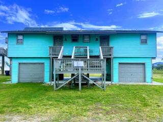 Beach Hut - Half Duplex Just a Few Blocks to Sand Shore and Jetty Park - Freeport - 0