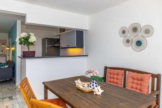 Caribbean Court Apartment Good Vibes - 6