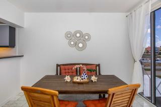 Caribbean Court Apartment Good Vibes - 5