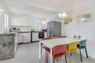 Casa Leeward with Pool on the Laguna Marina - 2