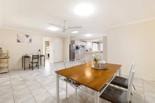 Spacious 3-BR Haven Prime Location Shopping Centre - 2